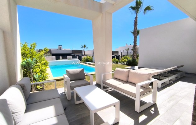 Resale - Villa - Algorfa
