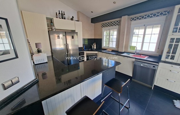 Resale - Villa - Fortuna - Urbanizacion Las Kalendas