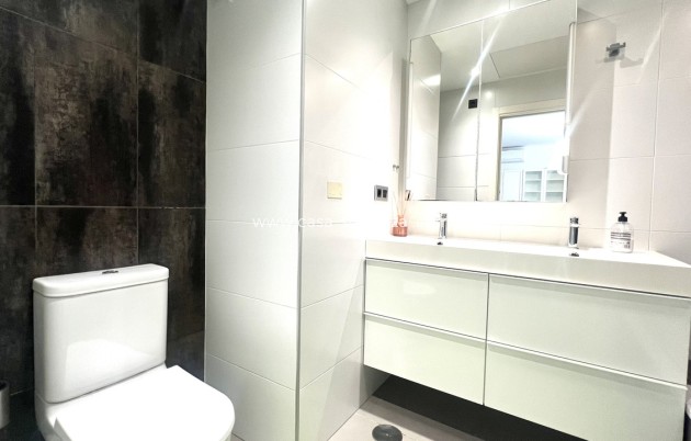 Herverkoop - Appartement / flat - La Zenia