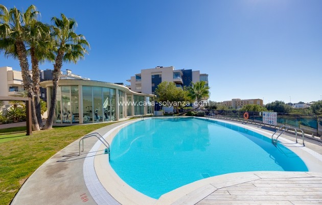 Resale - Apartment / flat - Orihuela - Villamartin