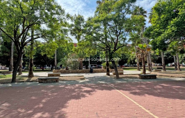 Resale - Apartment / flat - Torrevieja - El Acequión - Los Náufragos