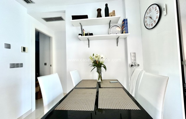 Resale - Apartment / flat - Punta Prima - Costa Blanca