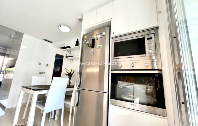 Resale - Apartment / flat - Punta Prima - Costa Blanca