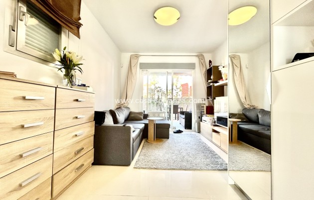 Resale - Apartment / flat - Punta Prima - Costa Blanca