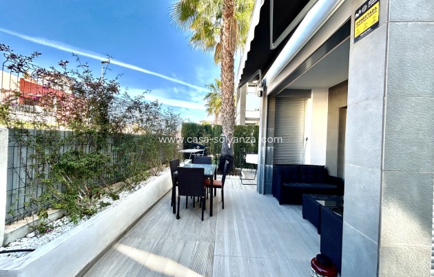 Resale - Apartment / flat - Punta Prima - Costa Blanca