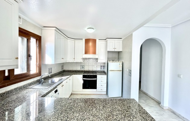 Resale - Apartment / flat - Villamartin - Costa Blanca