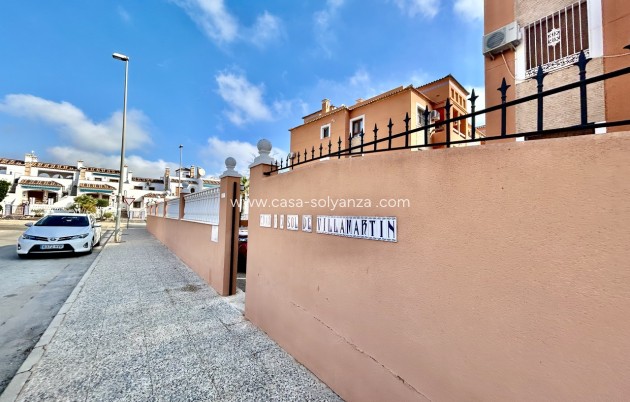 Resale - Apartment / flat - Villamartin - Costa Blanca