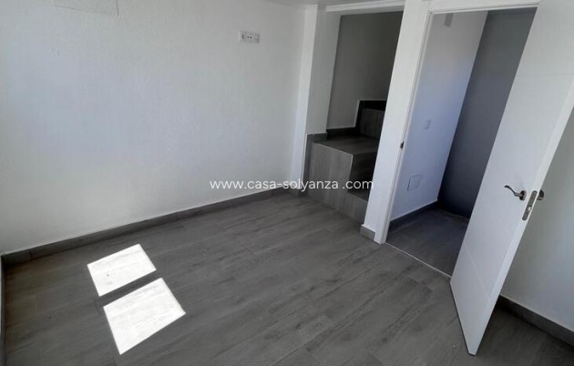 Resale - Apartment / flat - Torrevieja - Torreblanca