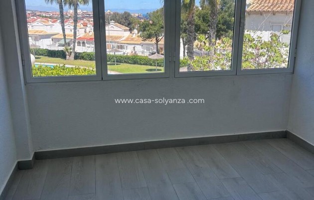 Resale - Apartment / flat - Torrevieja - Torreblanca