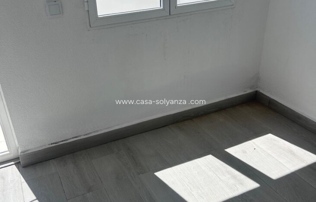 Resale - Apartment / flat - Torrevieja - Torreblanca