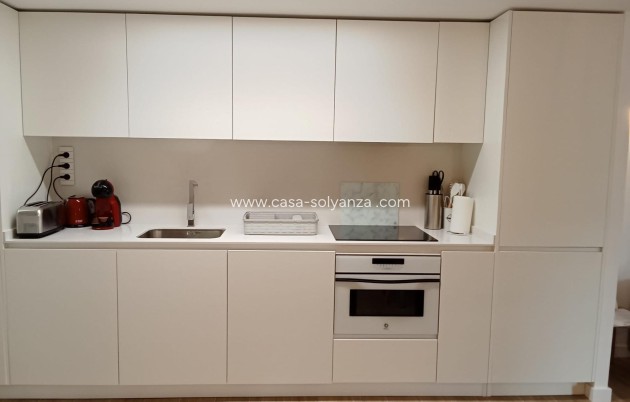 Resale - Apartment / flat - Torrevieja - Punta Prima