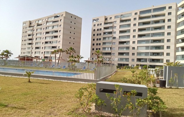 Resale - Apartment / flat - Torrevieja - Punta Prima