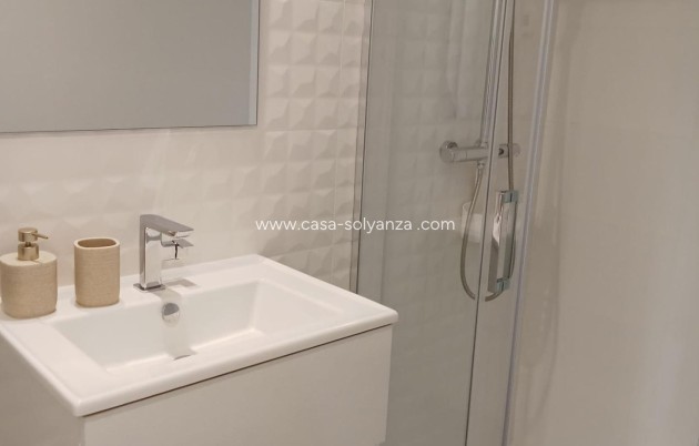 Resale - Apartment / flat - Torrevieja - Punta Prima
