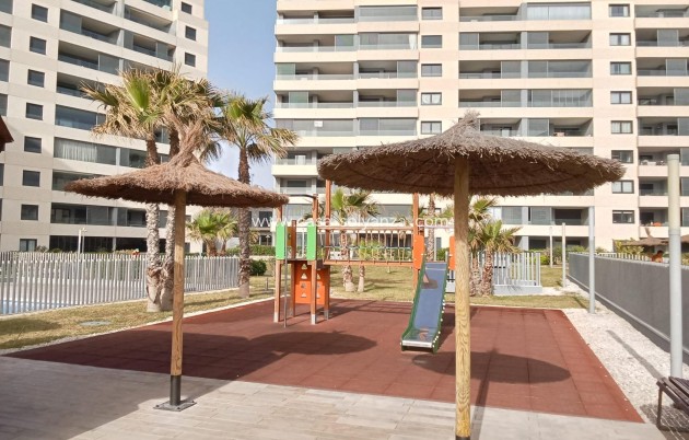 Resale - Apartment / flat - Torrevieja - Punta Prima