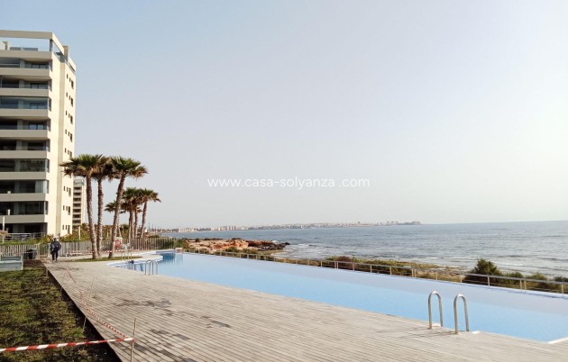 Resale - Apartment / flat - Torrevieja - Punta Prima