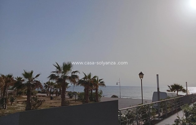 Resale - Apartment / flat - Torrevieja - Punta Prima