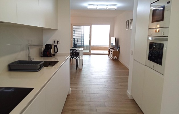 Resale - Apartment / flat - Torrevieja - Punta Prima