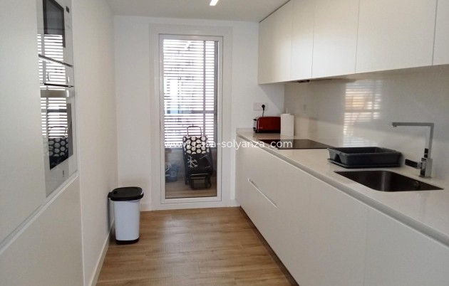 Resale - Apartment / flat - Torrevieja - Punta Prima