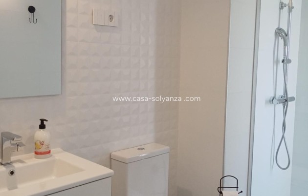 Resale - Apartment / flat - Torrevieja - Punta Prima