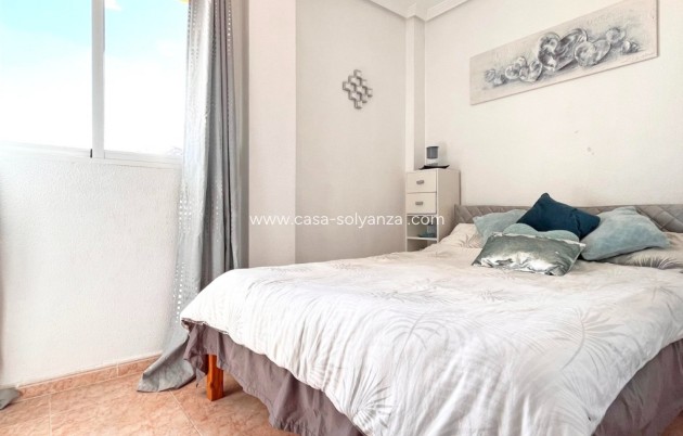 Herverkoop - Villa - Orihuela Costa - La Zenia