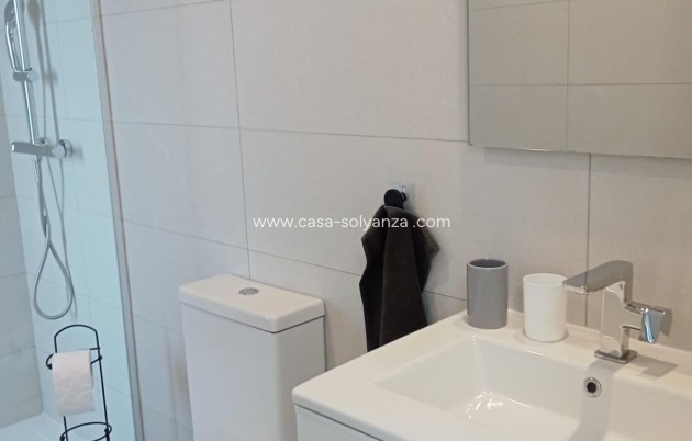 Resale - Apartment / flat - Torrevieja - Punta Prima