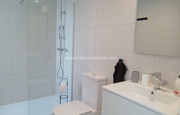 Resale - Apartment / flat - Torrevieja - Punta Prima