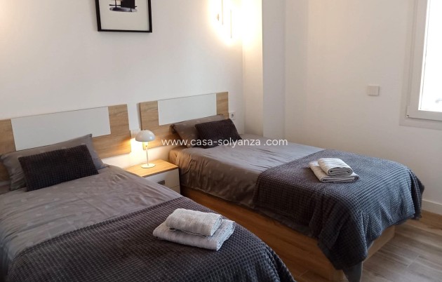 Resale - Apartment / flat - Torrevieja - Punta Prima