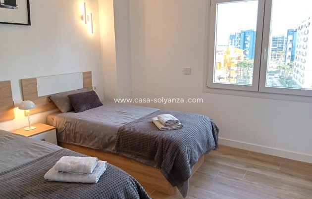 Resale - Apartment / flat - Torrevieja - Punta Prima