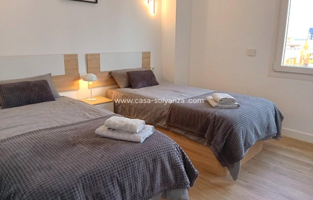 Resale - Apartment / flat - Torrevieja - Punta Prima