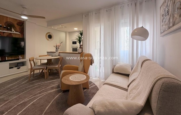Resale - Apartment / flat - Torrevieja - Center