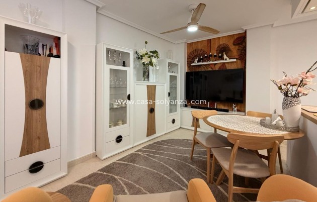 Resale - Apartment / flat - Torrevieja - Center