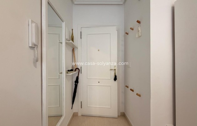 Resale - Apartment / flat - Torrevieja - Center