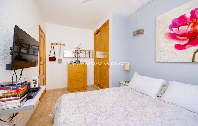 Resale - Apartment / flat - Torrevieja - Estacion Autobuses