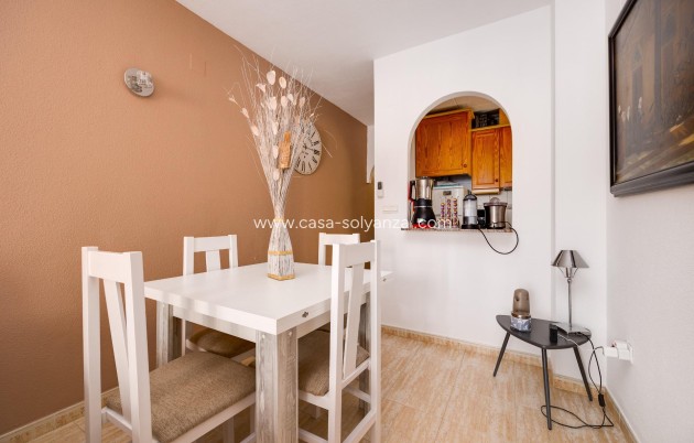 Resale - Apartment / flat - Torrevieja - Estacion Autobuses