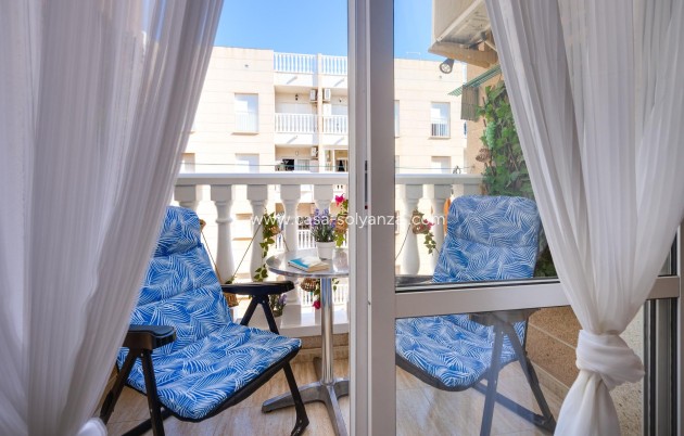 Resale - Apartment / flat - Torrevieja - Estacion Autobuses