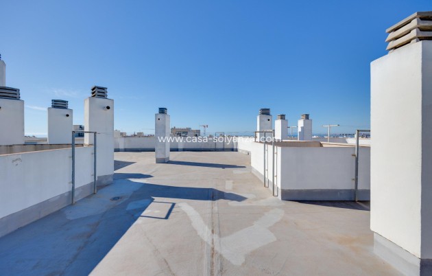 Resale - Apartment / flat - Torrevieja - Estacion Autobuses