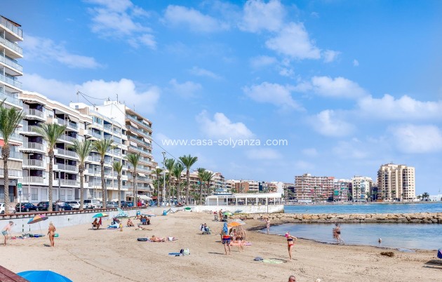 Resale - Apartment / flat - Torrevieja - Estacion Autobuses