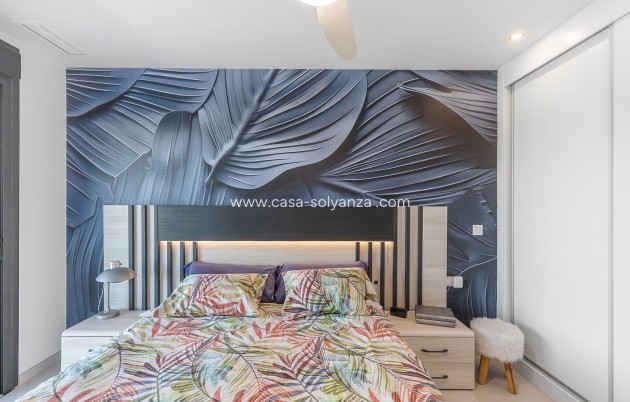 Resale - Apartment / flat - Torrevieja - Costa Blanca