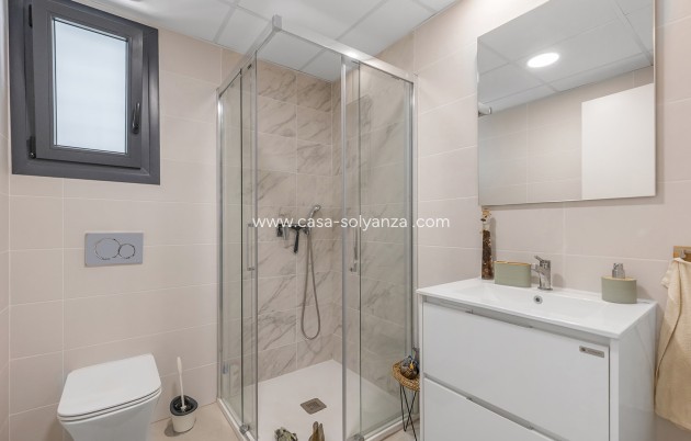 Resale - Apartment / flat - Torrevieja - Costa Blanca