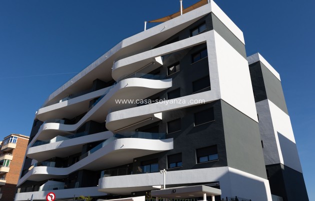 Resale - Apartment / flat - Torrevieja - Costa Blanca