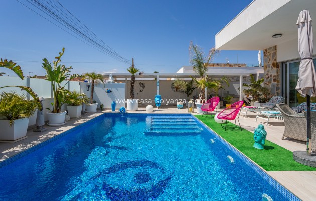 Herverkoop - Villa - Torrevieja - La Siesta