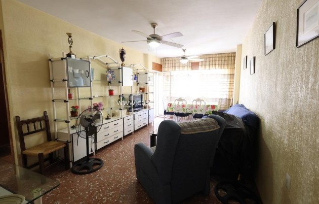 Resale - Apartment / flat - Torrevieja - Acequion