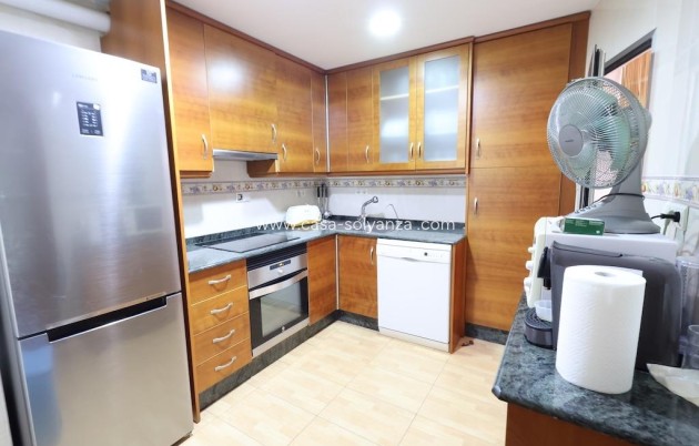 Resale - Apartment / flat - Torrevieja - Acequion