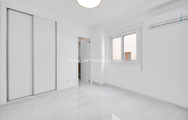 Wiederverkauf - Wohnung - Torrevieja - Acequion