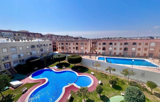Resale - Apartment / flat - Torrevieja - Acequion