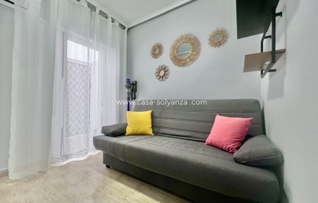 Resale - Apartment / flat - Torrevieja - Acequion