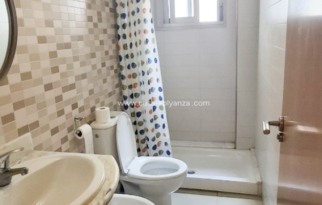 Resale - Apartment / flat - Guardamar del Segura - Pueblo