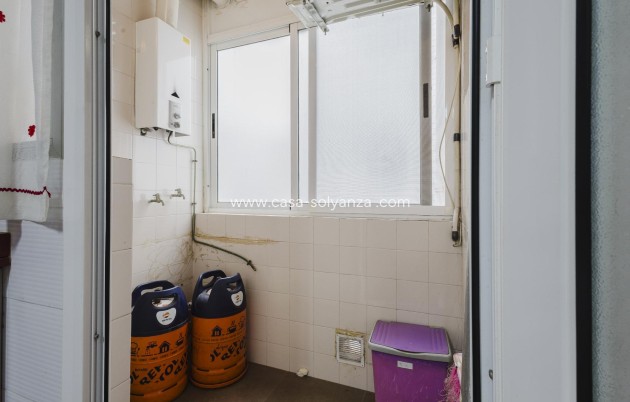 Resale - Apartment / flat - Torrevieja - Acequion