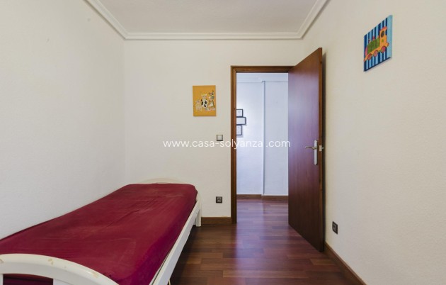 Resale - Apartment / flat - Torrevieja - Acequion
