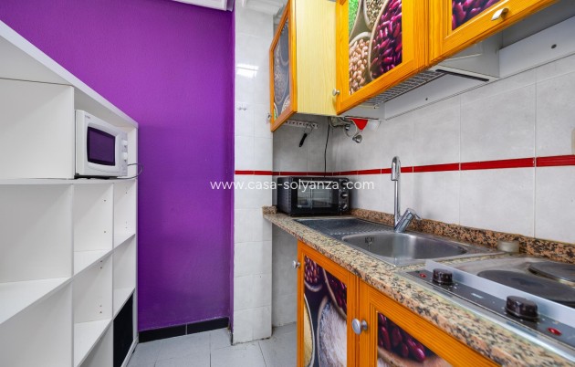 Resale - Apartment / flat - Torrevieja - Playa de los Locos